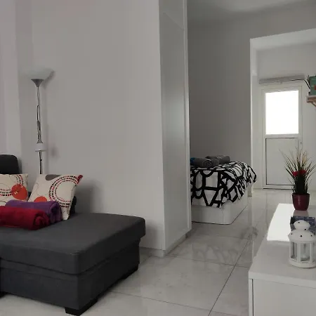 Apartamento Almansa Canteras Apartment *